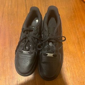 Nike Black Air Force 1’s Size 6Y